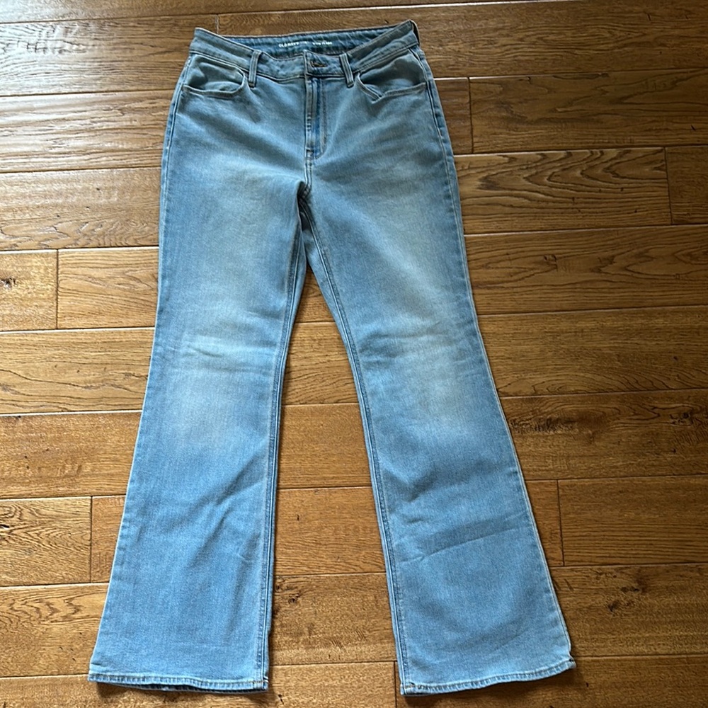 🌿 OLD NAVY High Rise Wow Flare Womens Jeans.